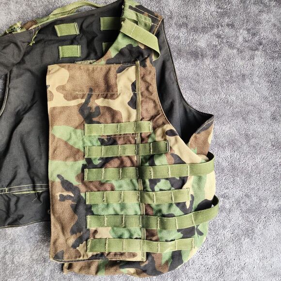 Camouflage Tactical Vest Carrier w/ Inserts Size Large Woodland BDU Display Only - Picture 11 of 15